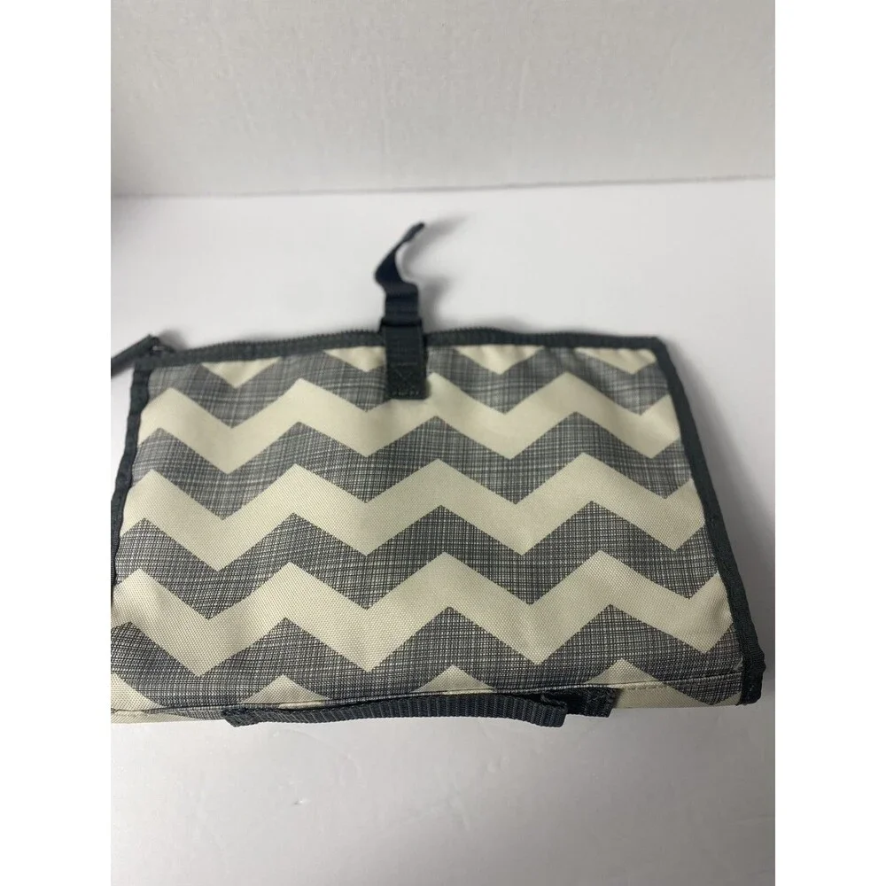 Skip Hop Messenger Diaper Bag Side Pouch Stroller Straps White-Grey-NO MAT